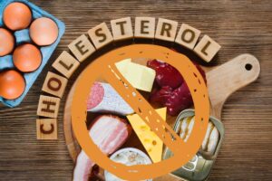 Colesterolo alto? Ecco la frutta secca che non dovresti mai mangiare